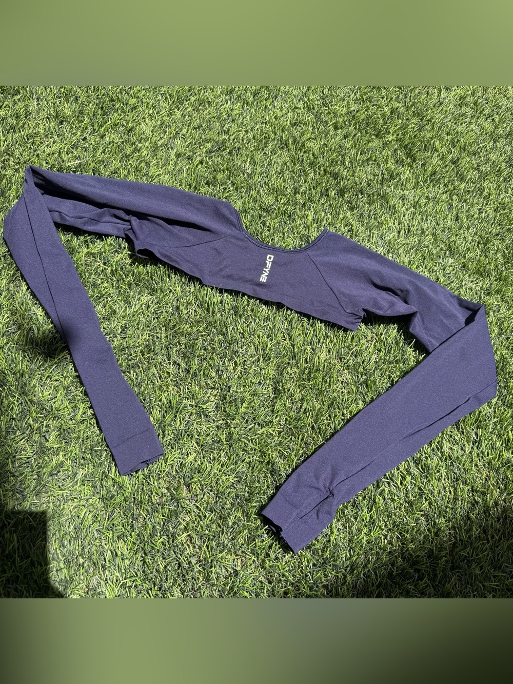DFYNE Galaxy Shrug